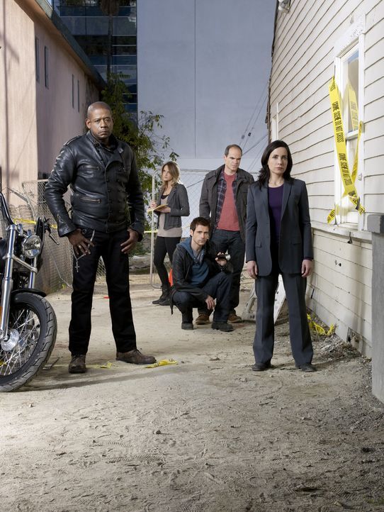 (1. Staffel) - Das Elite-Team der FBI-Sondereinheit Behavioral Analysis Unit kommt jedem Verbrechen auf die Spur: John (Michael Kelly, 2.v.r.), Beth... - Bildquelle: ABC Studios