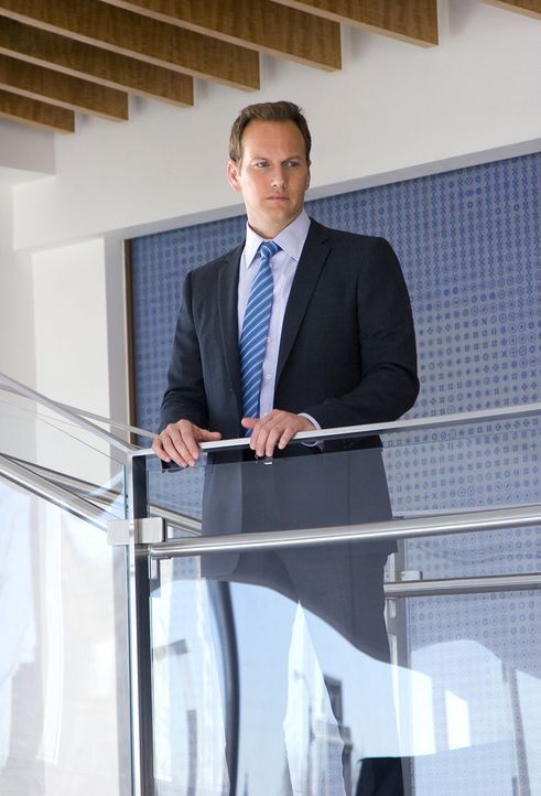Eigentlich hat der talentierte Chirurg Dr. Michael Holt (Patrick Wilson) alles, was man sich nur wünschen kann, dennoch ist er mit sich und seinem... - Bildquelle: 2011 CBS BROADCASTING INC. ALL RIGHTS RESERVED