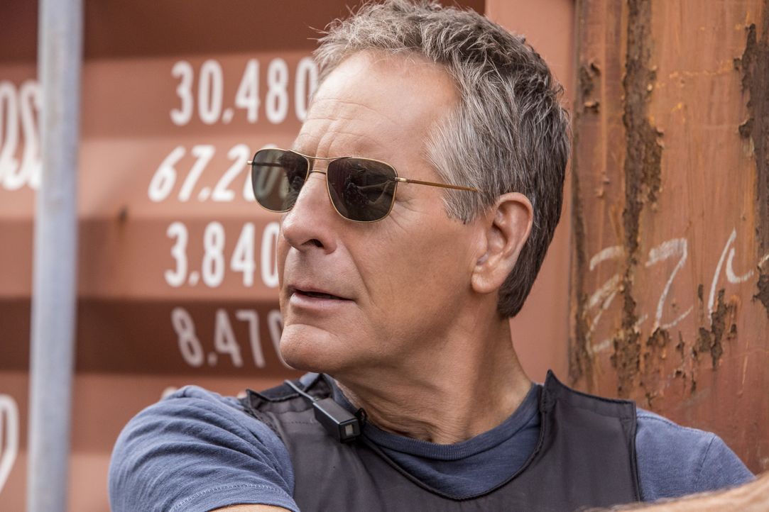Dwayne Pride (Scott Bakula, Foto) und sein Team tun alles, um den gefährlichen Waffenschmuggler Williard Kurtz und die gestohlene Drohne ausfindig z... - Bildquelle: Skip Bolen 2017 CBS Broadcasting, Inc. All Rights Reserved / Skip Bolen