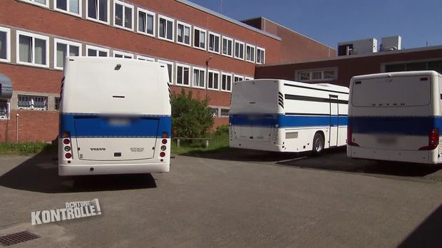 Achtung Kontrolle - Achtung Kontrolle! - Thema U.a.: Gefangentransport Der Justizvollzugsanstalt Köln