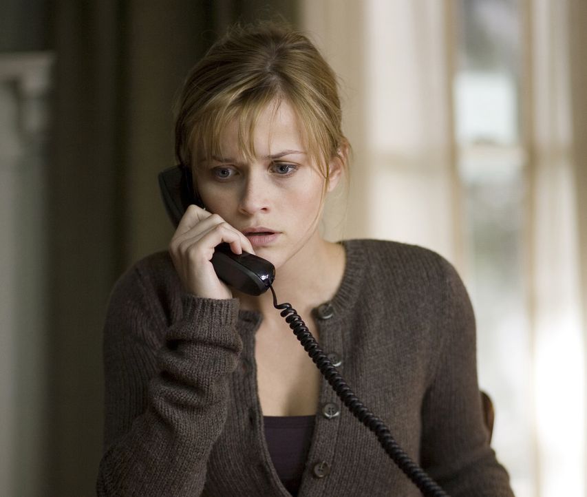 Ist verzweifelt auf der Suche nach ihrem Mann: Isabella Fields El-Ibrahimi (Reese Witherspoon) ... - Bildquelle: Warner Brothers