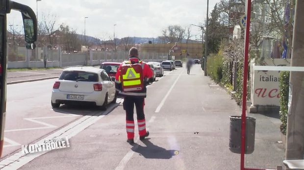 Achtung Kontrolle - Achtung Kontrolle! - Thema U. A.: Zwei Alkoholisierte Personen Im Bus- Rettungsdienst Bamberg