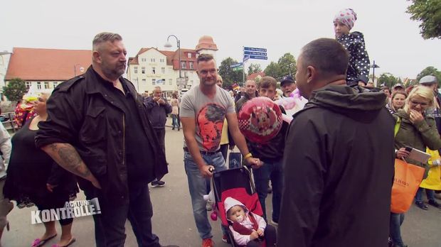 Achtung Kontrolle - Achtung Kontrolle! - Thema U.a.: Ausnahmezustand In Warnemünde - Der Strandvogt Im Einsatz