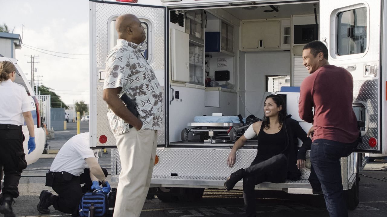 (v.l.n.r.) Lou Grover (Chi McBride); Tani Rey (Meaghan Rath); Junior Reigns (Beulah Koale) - Bildquelle: 2019 CBS Broadcasting, Inc. All Rights Reserved.