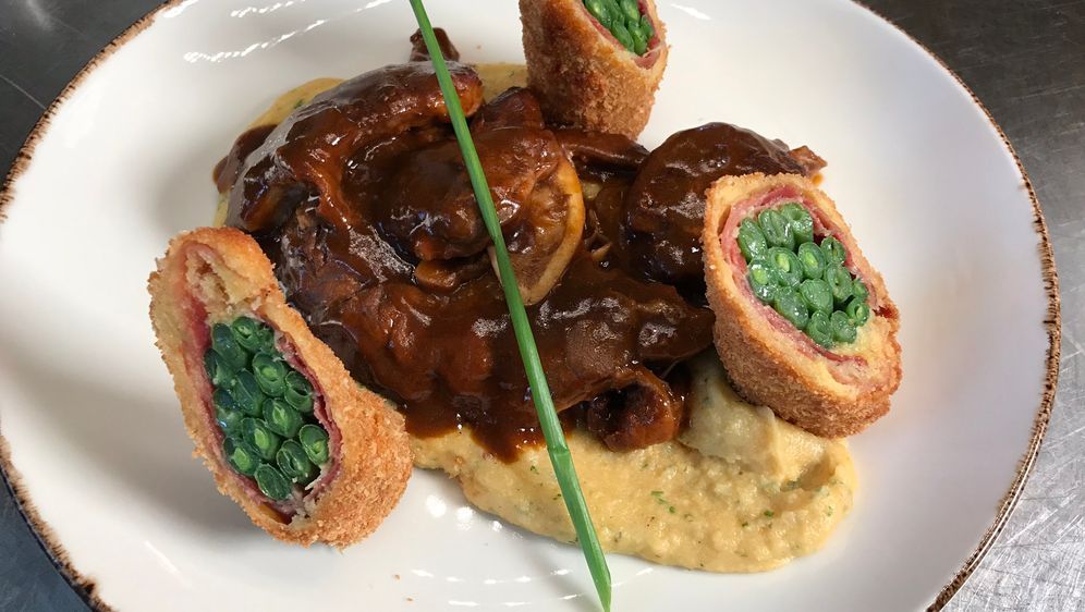 Ossobuco mit cremiger Polenta - Rezept aus Mein Lokal, Dein Lokal