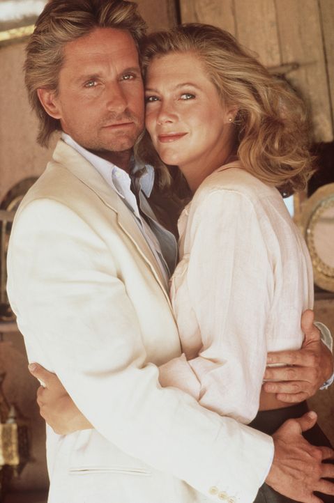 Ende gut, alles gut: Joan (Kathleen Turner, r.) und Jack (Michael Douglas, l.) ... - Bildquelle: 20th Century Fox Film Corporation