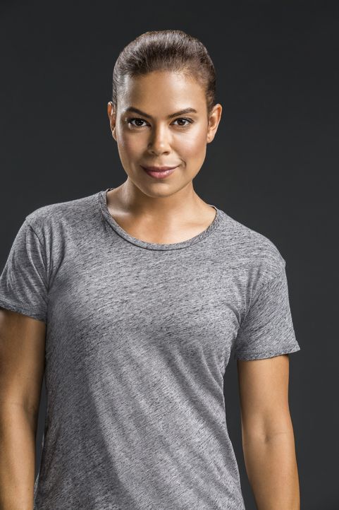 (1. Staffel) - Gemeinsam mit ihren Kameraden der Navy SEAL Eliteeinheit riskiert Lisa Davis (Toni Trucks) in geheimen Missionen für die Sicherheit i... - Bildquelle: Cliff Lipson Cliff Lipson/CBS  2017 CBS Broadcasting, Inc. All Rights Reserved
