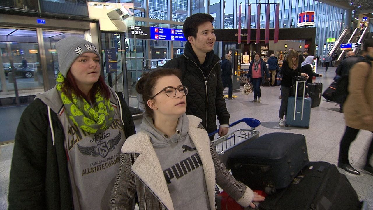 (v.l.n.r.) Cece; Celine R.; Till - Bildquelle: Kabel Eins