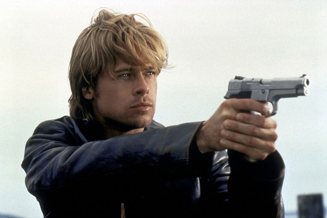 In Amerika soll der irische Terrorist Francis (Brad Pitt)  Waffen organisieren, doch durch einen fehlgeschlagenen Deal bringt er die Familie seines... - Bildquelle: Columbia TriStar