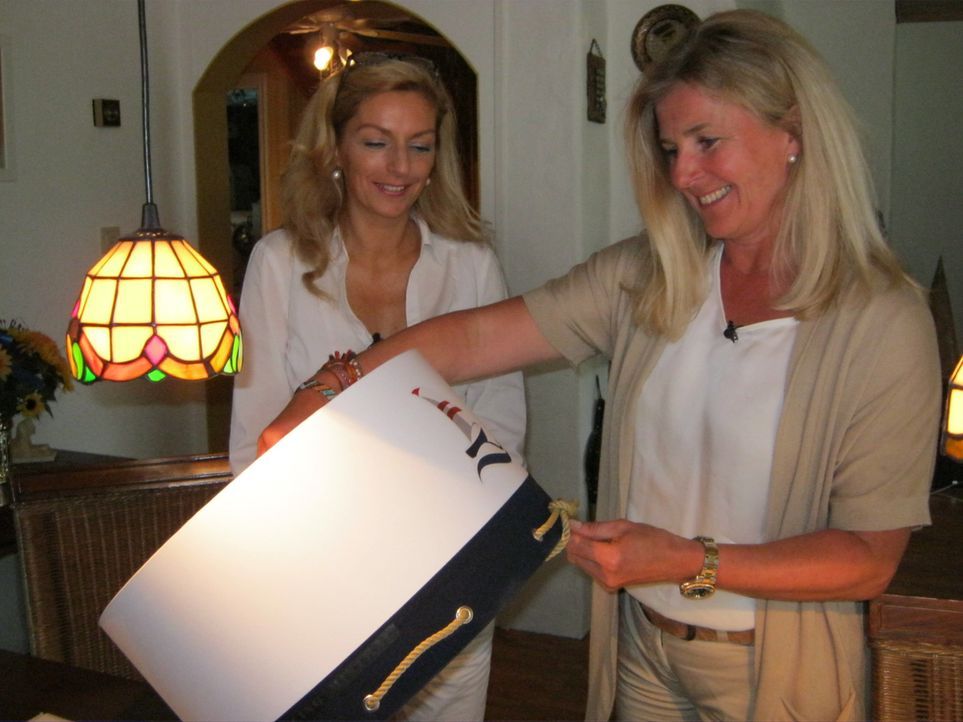 Janinas (r.) großer Traum ist es, einen Laden in Norwegen zu eröffnen und dort ihre selbstentworfenen Lampenschirme und Bilder zu verkaufen ... - Bildquelle: kabel eins