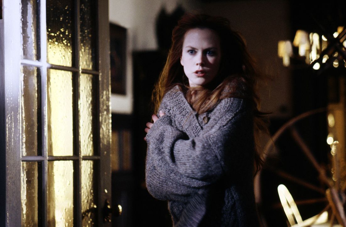 Auf den Hexenschwestern Gillian (Nicole Kidman) und Sally lastet ein jahrhunderte langer Fluch. Wer sich in eine der Owens-Frauen verliebt, segnet n... - Bildquelle: Warner Brothers