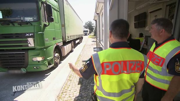 Achtung Kontrolle - Achtung Kontrolle! - Thema U.a.: Lkw-kontrolltrupp Rosenheim Ist Besorgt