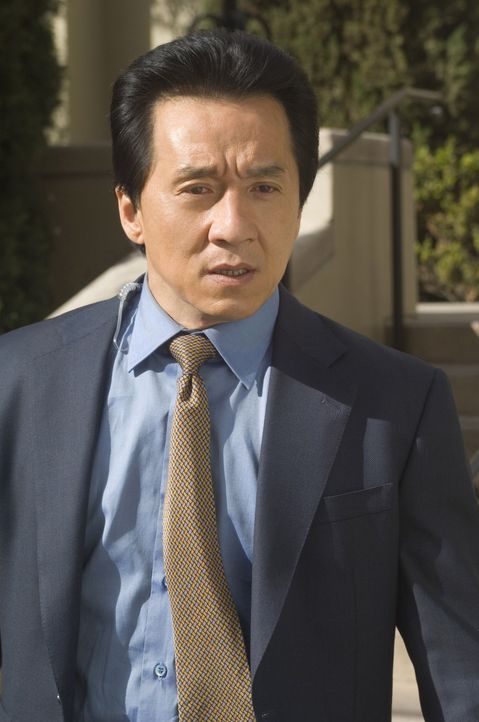Inspector Lee (Jackie Chan) arbeitet seit geraumer Zeit nicht mehr bei der Polizei. Ihn hat es nach Den Haag verschlagen, wo er als Leibwächter für... - Bildquelle: Warner Bros.