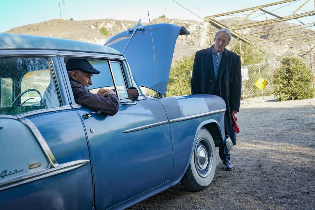 John Sydney (Dabney Coleman, l.); Leroy Jethro Gibbs (Mark Harmon, r.) - Bildquelle: Sonja Flemming © 2018 CBS Broadcasting, Inc. All Rights Reserved / Sonja Flemming