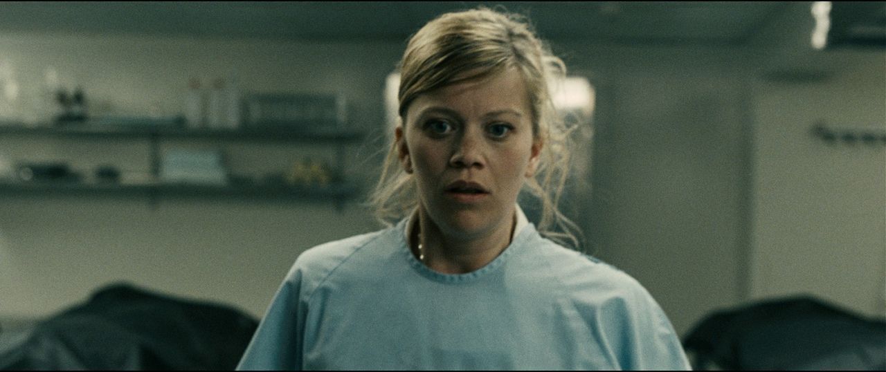 Krankenschwester Audhild (Johanna Mørck) gerät in die Hände eines wahnsinnigen Eispickelmannes ... - Bildquelle: Fantefilm Fiksjon