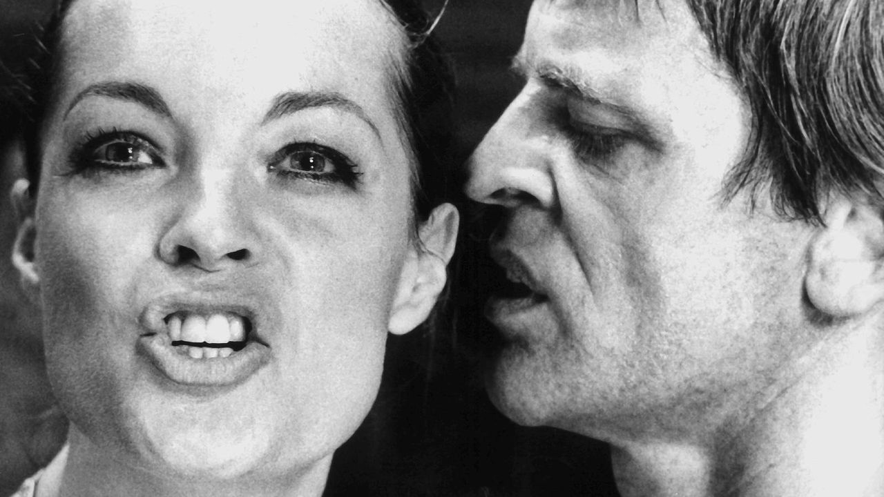 Klaus Kinski mit Romy Schneider  - Bildquelle: dpa