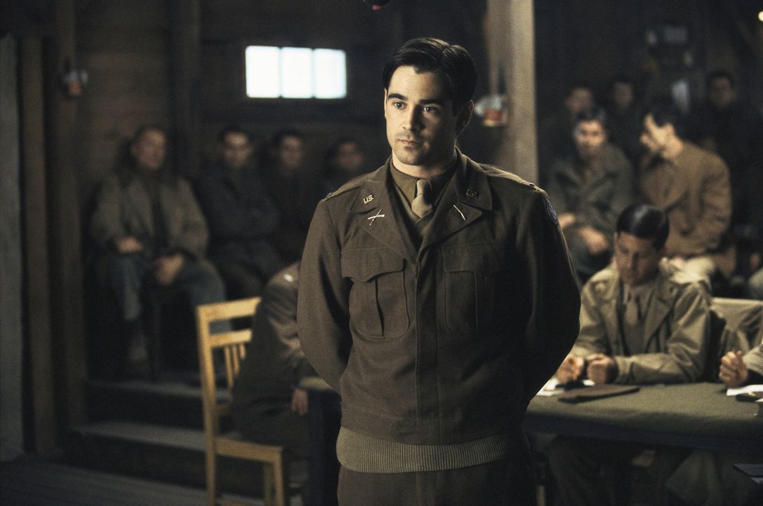 Obwohl selbst Gefangener in einem Nazilager, muss Lt. Hart (Colin Farrell), vor dem Krieg Jurastudent, einen mordverdächtigen schwarzen Kameraden ve... - Bildquelle: Metro-Goldwyn-Mayer Studios Inc. All Rights Reserved.