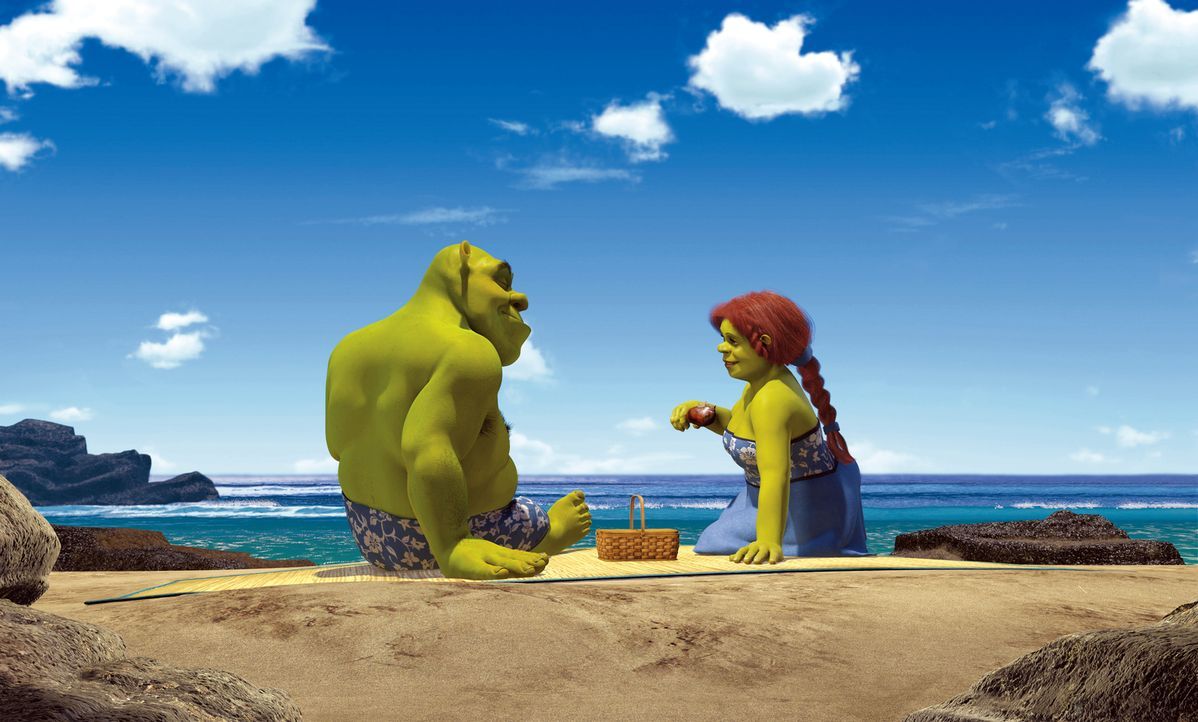Als Shrek, l. und Prinzession Fiona, r. von ihrer Hochzeitsreise zurückkehren, werden sie von Fionas Eltern, dem König und der Königin des Königreic... - Bildquelle: DreamWorks SKG