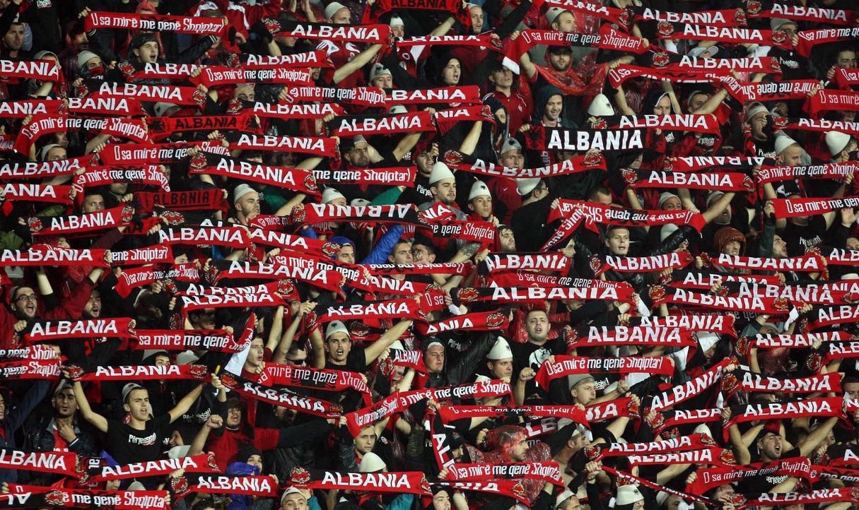 Fußball-Fan-Albanien-110902-AFP - Bildquelle: AFP