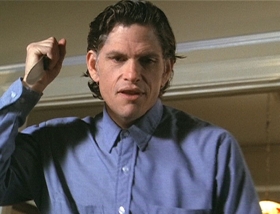 Der Massenmörder Jackson Ward (Jeff Kober), der vor 36 Jahren auf Alcatraz hingerichtet wurde, treibt seither als Geist sein Unwesen. - Bildquelle: Paramount Pictures