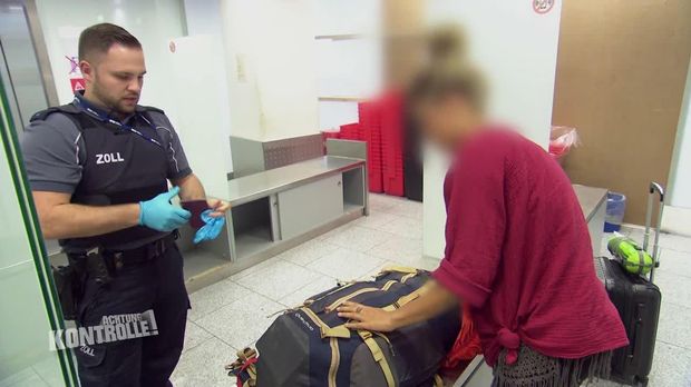 Achtung Kontrolle - Achtung Kontrolle! - Thema U.a.: Verstoß Gegen Das Waffengesetz - Zoll Düsseldorf