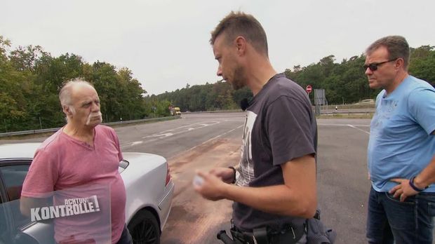 Achtung Kontrolle - Achtung Kontrolle! - Thema U. A.: Ohne Lappen Nichts Zu Lachen - Autobahnpolizei Braunschweig