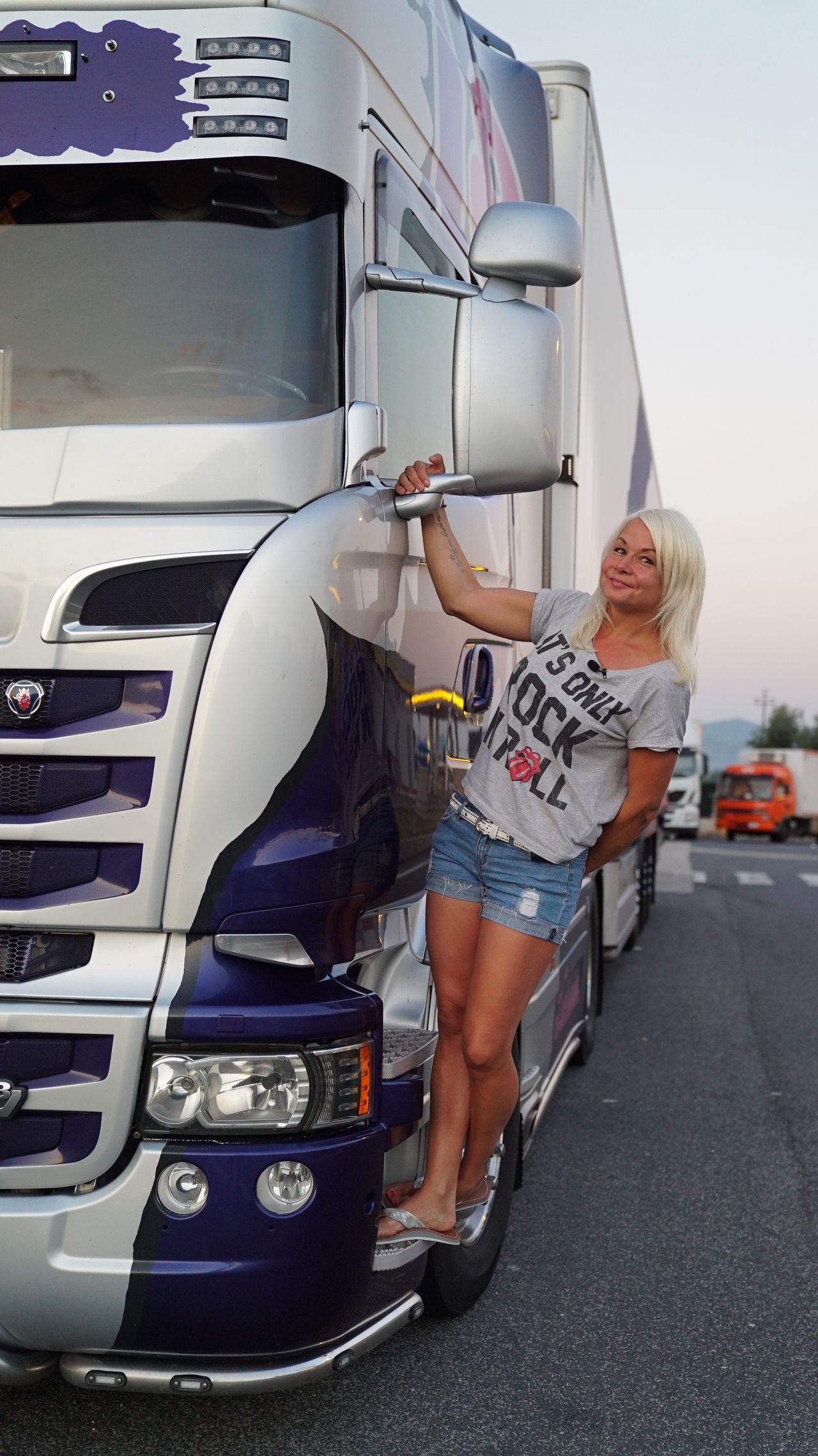 Trucker babes sexy