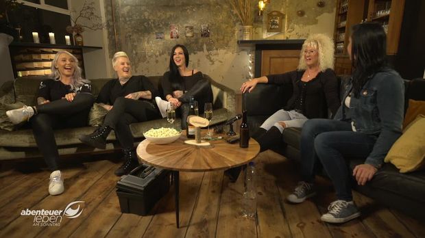 Abenteuer Leben - Abenteuer Leben - Der Trucker Babes Stammtisch - Ein Mädelsabend Der Anderen Sorte