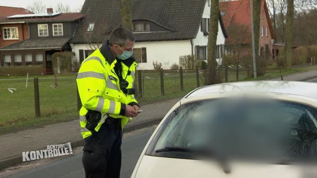 Achtung Kontrolle - Achtung Kontrolle! - Thema U.a.: Aggressiver Reichsbürger-polizeikontrolle Bremervörde