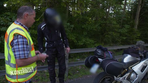 Achtung Kontrolle - Achtung Kontrolle! - Thema U.a: Die Biker Spielen Verrückt