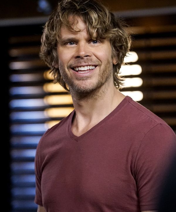 Deeks (Eric Christian Olsen) und seine Kollegen ermitteln im Fall des Verschwindens von Lieutenant Commander Jennifer Morgan, die gegen ausländische... - Bildquelle: Cliff Lipson 2016 CBS Broadcasting, Inc. All Rights Reserved. / Cliff Lipson