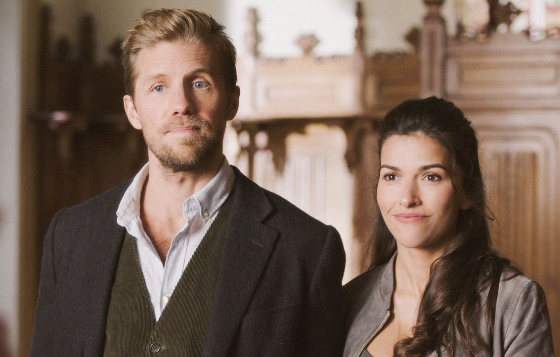Danny McNamara (Matt Barr, l.); Lexi Vaziri (Sofia Pernas, r.) - Bildquelle: 2018 CBS Broadcasting, Inc. All Rights Reserved