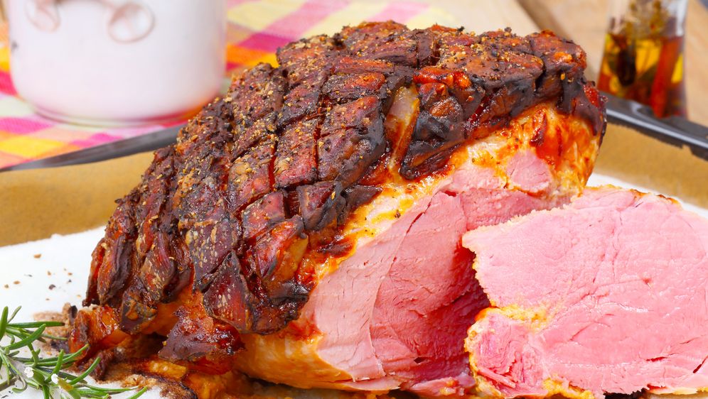 Schweinebraten mit Kartoffelknödel und bayrisch Kraut