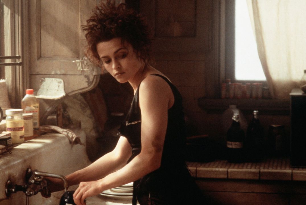 Die durchgeknallte, aber attraktive Marla Singer (Helena Bonham Carter) ist nicht glücklich mit ihrem Leben. Bei dem Besuch mehrerer Selbsthilfegru... - Bildquelle: 20th Century Fox