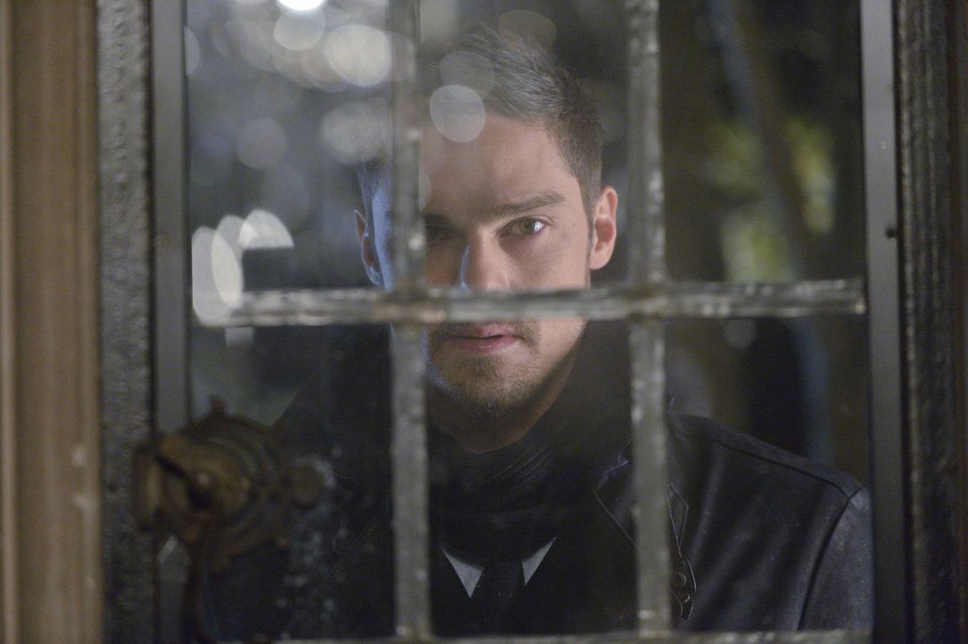 Bekommt von Cat einen ganz besonderen Auftrag: Vince (Jay Ryan) ... - Bildquelle: 2013 The CW Network, LLC. All rights reserved.