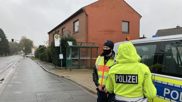 Achtung Kontrolle - Achtung Kontrolle! - Thema U.a.: Geschwindigkeitskontrolle In Der Innenstadt - Polizei Nienburg