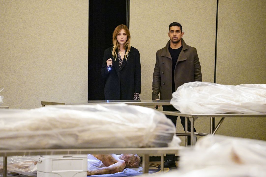 Ellie Bishop (Emily Wickersham, l.); Nick Torres (Wilmer Valderrama, r.) - Bildquelle: Bill Inoshita © 2018 CBS Broadcasting, Inc. All Rights Reserved / Bill Inoshita