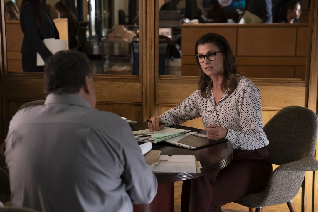 Anthony Abetamarco (Steve Schirripa, l.); Erin Reagan (Bridget Moynahan, r.) - Bildquelle: Patrick Harbron 2019 CBS Broadcasting Inc. All Rights Reserved. / Patrick Harbron