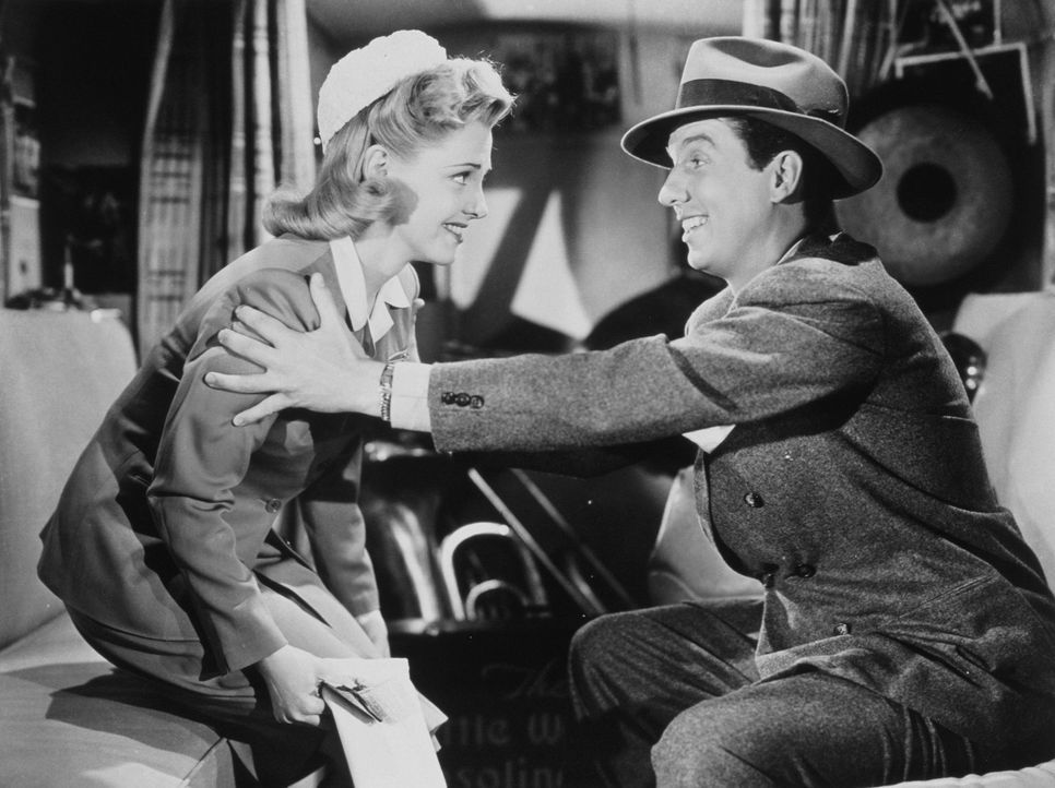 Susan Cowan (Vivian Blaine, l.); Chester Wright (Bob Bailey, r.) - Bildquelle: 1943 Twentieth Century Fox Film Corporation.