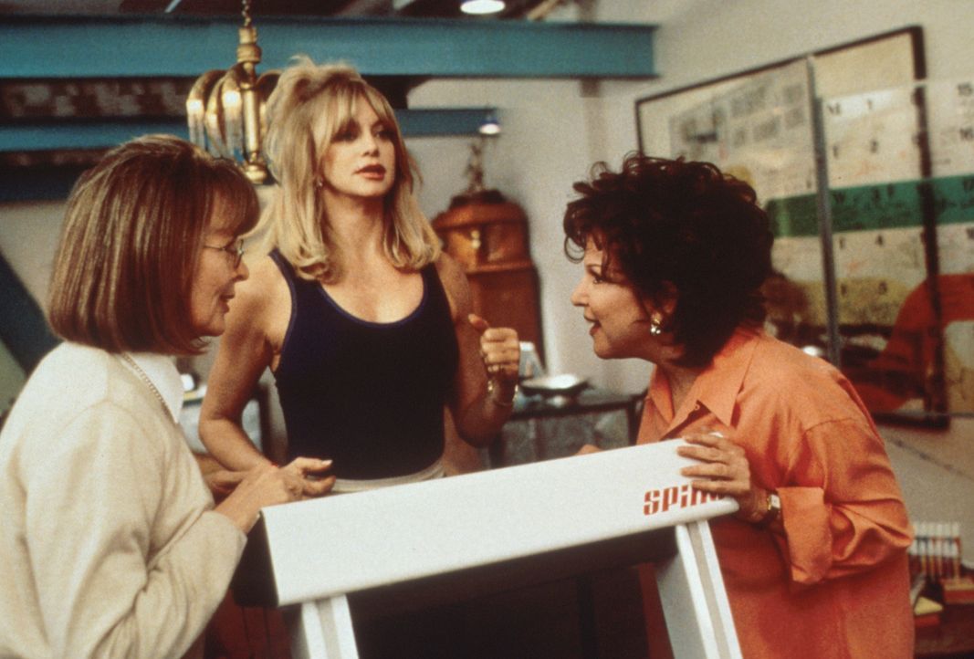 Die Freundinnen Brenda (Bette Midler, r.), Elise (Goldie Hawn, M.) und Annie (Diane Keaton, l.) teilen das gleiche Schicksal. Sie sind von ihren Mä... - Bildquelle: Paramount Pictures
