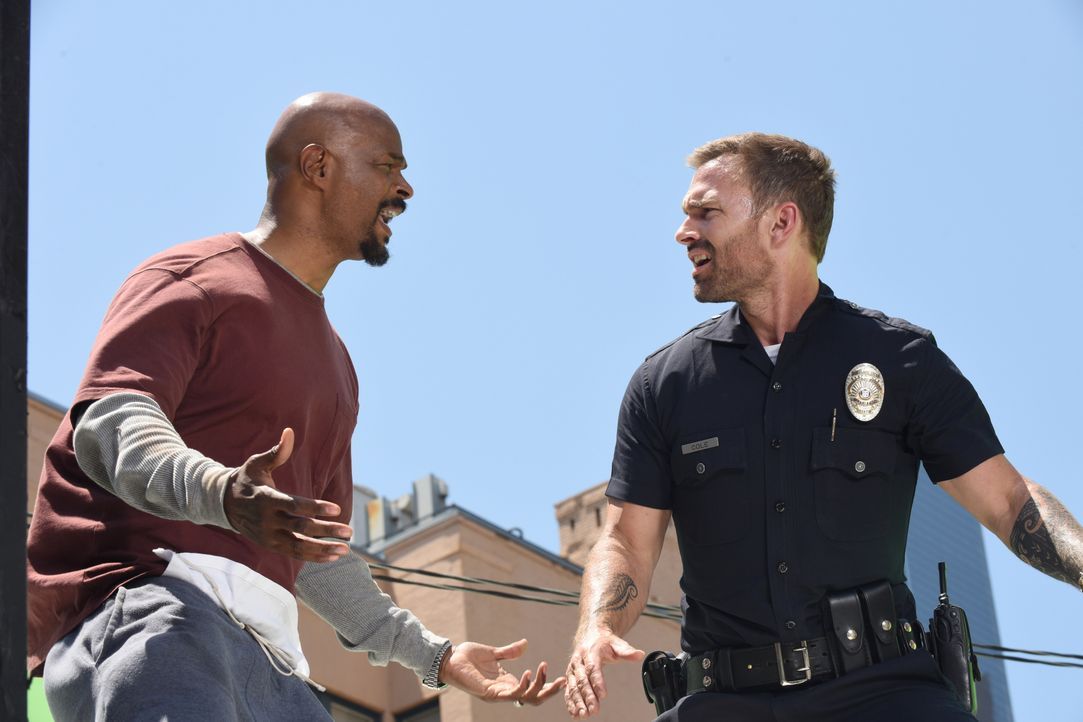 Roger Murtaugh (Damon Wayans, l.); Wesley Cole (Seann William Scott, r.) - Bildquelle: 2018 Warner Bros. Entertainment Inc. All Rights Reserved.