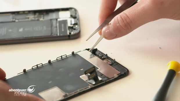 Abenteuer Leben - Abenteuer Leben - Montag: Billige Handy-reparatur-sets Im Test