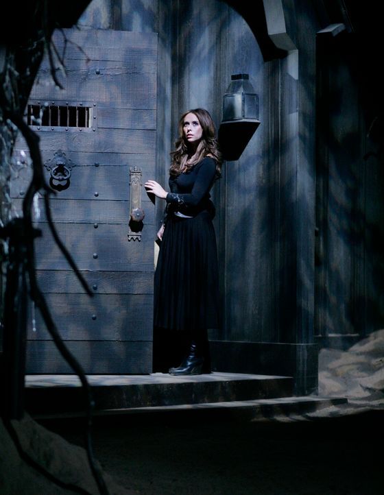 Melinda (Jennifer Love Hewitt) betritt die verborgenen Stadt unterhalb von Grandview ... - Bildquelle: ABC Studios