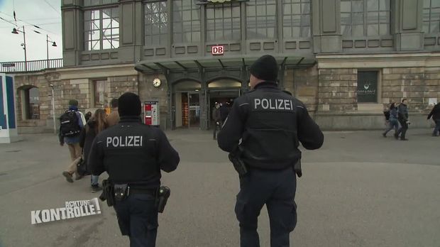 Achtung Kontrolle - Achtung Kontrolle! - Thema U.a.: Bundespolizei Sorgt Für Sicherheit Am Hauptbahnhof Dresden