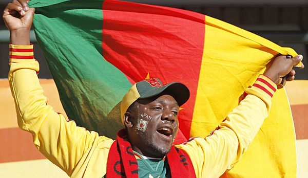 WM-Brasilien-Kamerun-Fan - Bildquelle: dpa