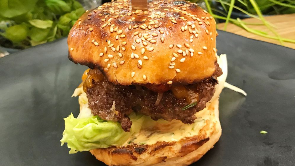 Andys Burger: Cheeseburger mit Senf-Mayo Sauce