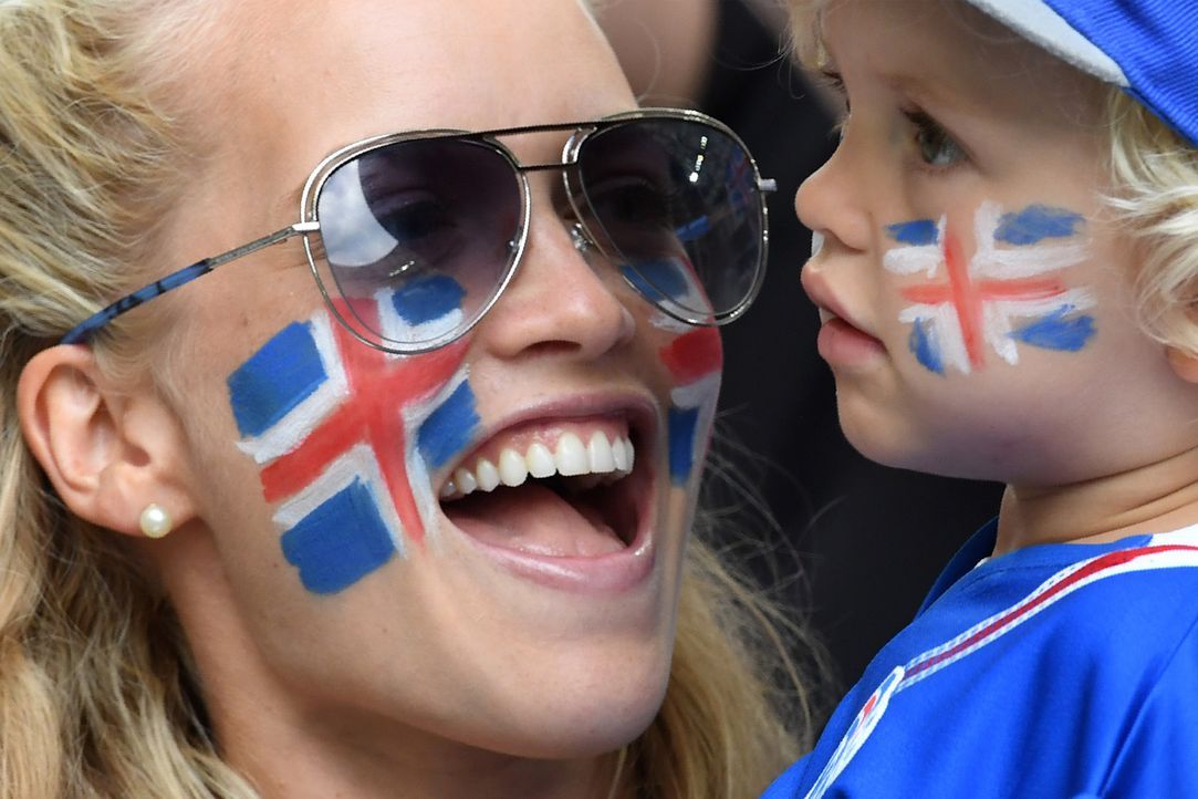 Iceland_mum_BORIS HORVAT_AFP - Bildquelle: AFP / BORIS HORVAT