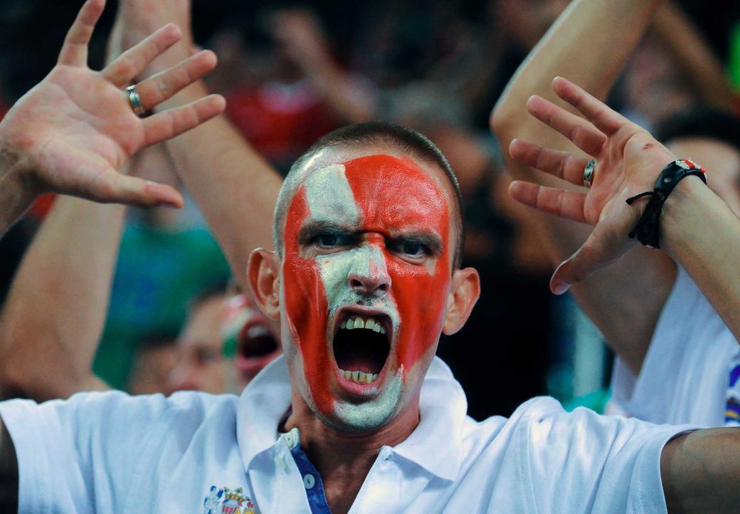 Fußball-Fan-Ungarn-151008-3-AFP - Bildquelle: AFP