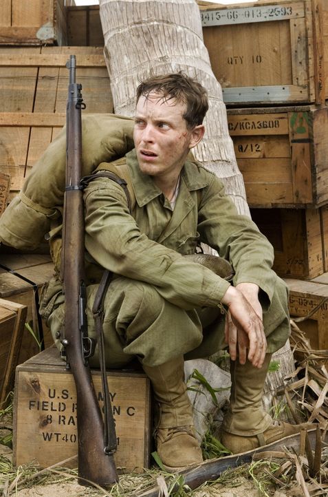 Das vermeintliche Paradies auf Guadalcanal erweist sich als der erste brutale Kriegsschauplatz für den blutjungen Ronnie Gibson (Tom Budge) ... - Bildquelle: Home Box Office Inc. All Rights Reserved.