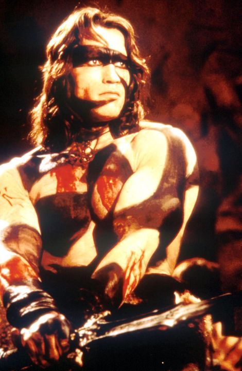 15 Jahre nachdem sein Dorf von Thulsa Doom überfallen wurde, versucht Conan (Arnold Schwarzenegger) Rache zu nehmen ... - Bildquelle: Universal Pictures